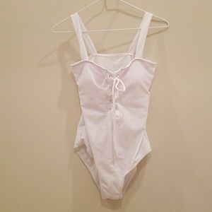 New,Beautiful white lace up one piece bathing suit